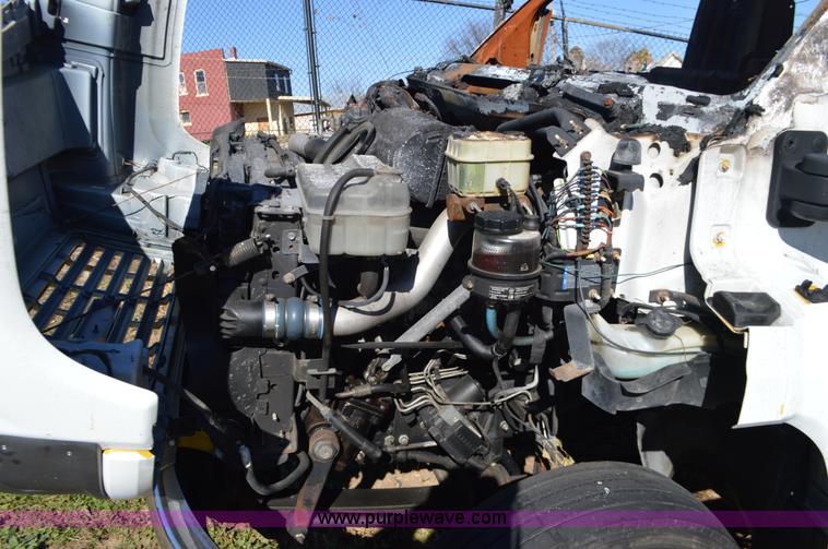 image for item L4508 2006 Chevrolet rollback truck