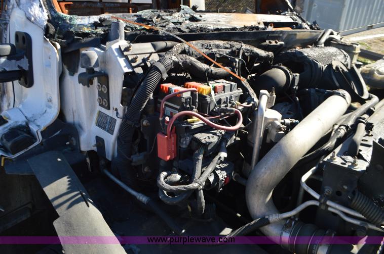 image for item L4508 2006 Chevrolet rollback truck