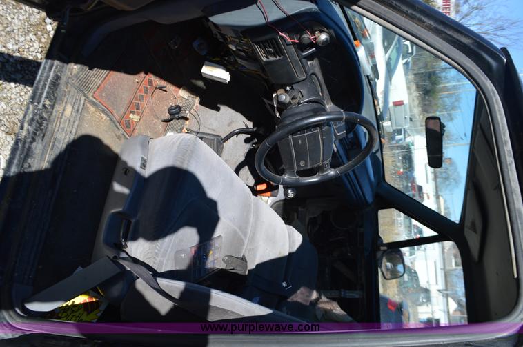 image for item L4510 1994 Ford F150 pickup truck