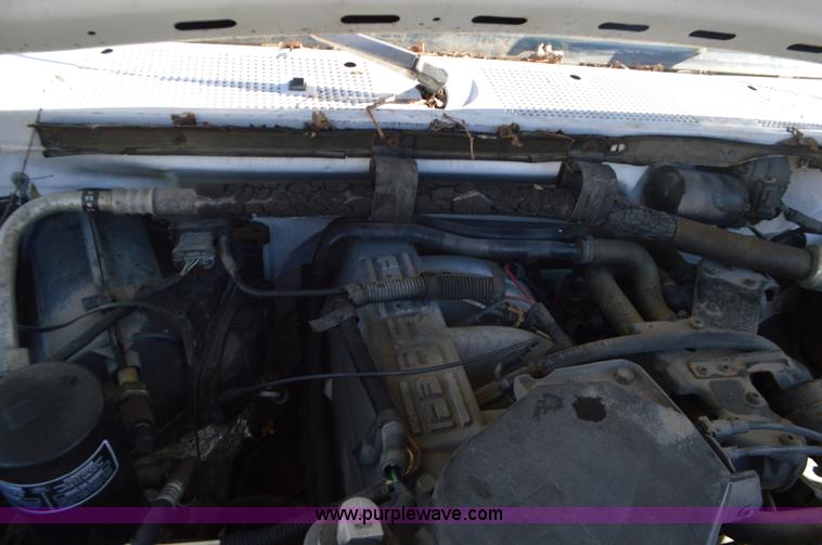 image for item L4514 1993 Ford F250 pickup truck