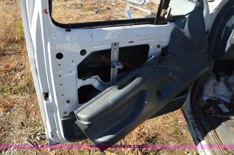 image for item L4514 1993 Ford F250 pickup truck