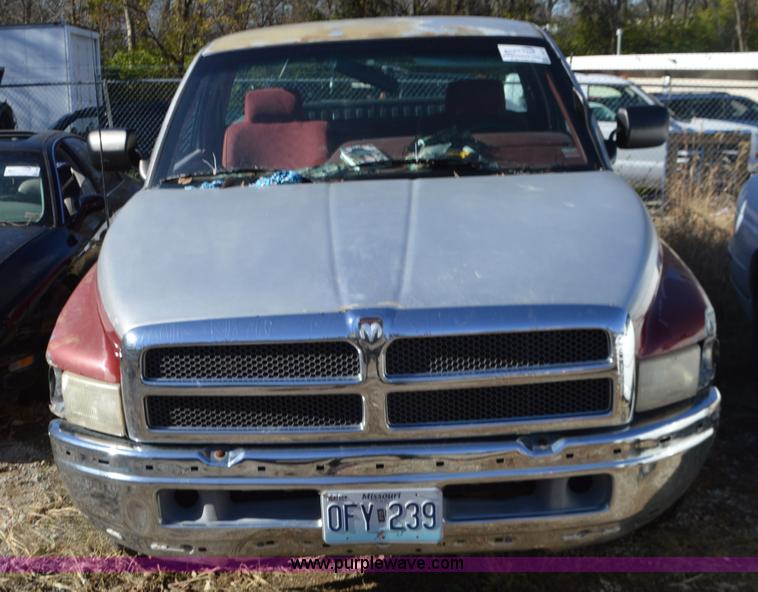 image for item L4517 1995 Dodge Ram 1500 pickup truck