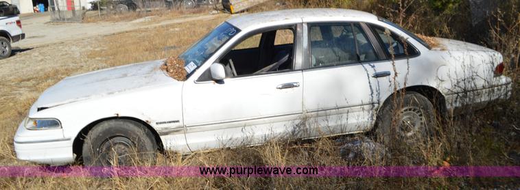 image for item L4520 1993 Ford Crown Victoria