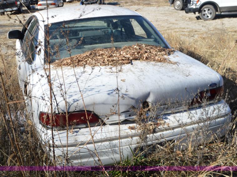 image for item L4520 1993 Ford Crown Victoria