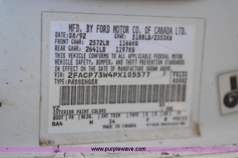 image for item L4520 1993 Ford Crown Victoria