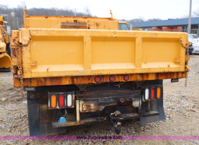 image for item L4548 2003 Chevrolet Silverado 3500 dump bed truck
