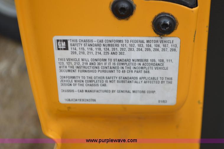 image for item L4548 2003 Chevrolet Silverado 3500 dump bed truck