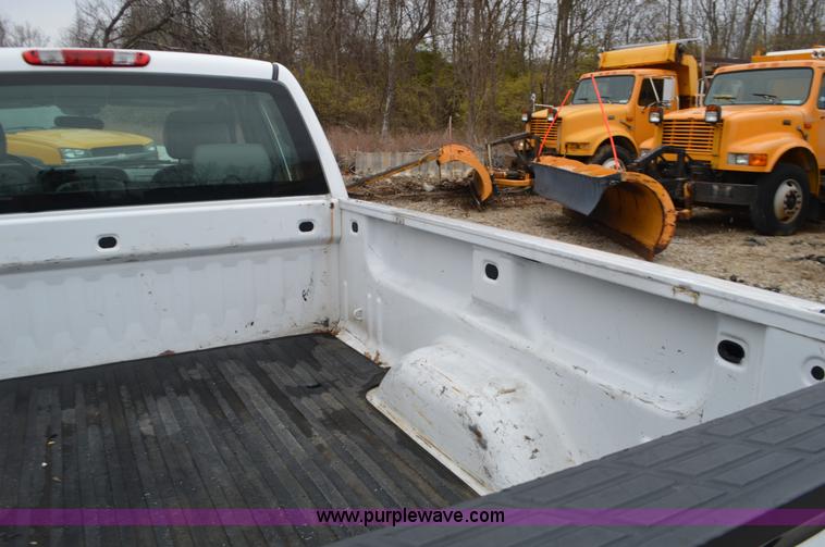 image for item L4552 2009 Chevrolet Silverado 1500 Ext. Cab pickup truck