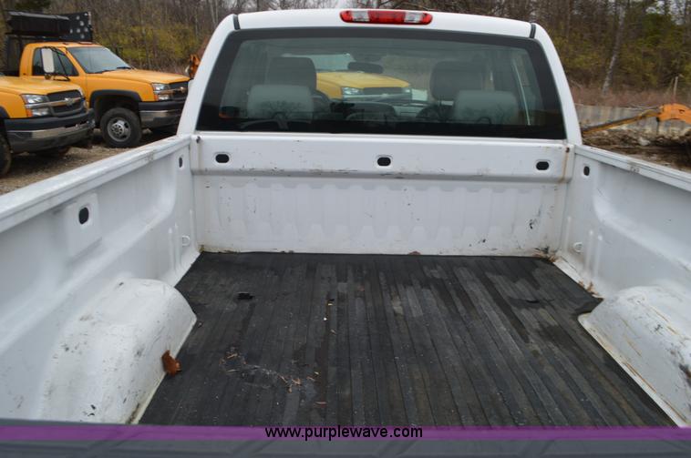 image for item L4552 2009 Chevrolet Silverado 1500 Ext. Cab pickup truck