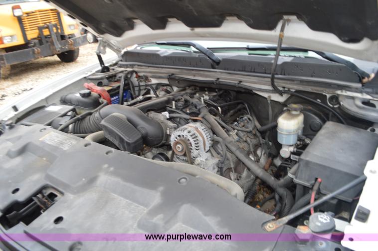 image for item L4552 2009 Chevrolet Silverado 1500 Ext. Cab pickup truck