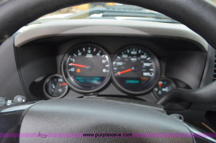 image for item L4552 2009 Chevrolet Silverado 1500 Ext. Cab pickup truck