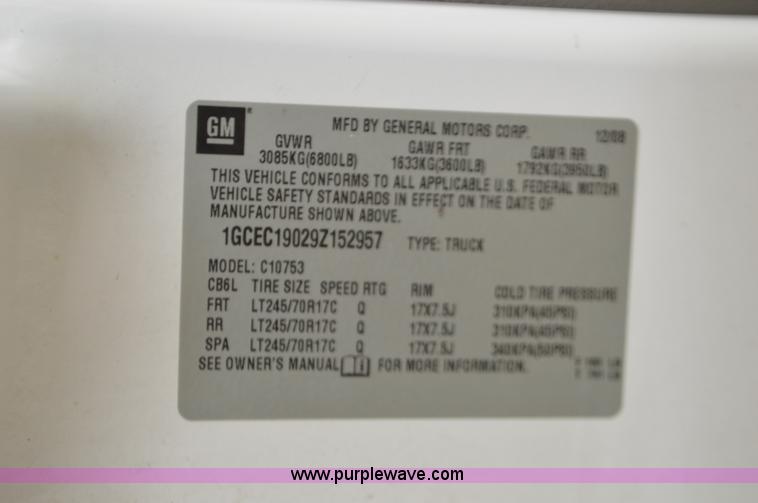 image for item L4553 2009 Chevrolet Silverado 1500 Ext. Cab pickup truck