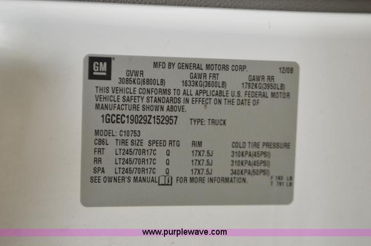 image for item L4553 2009 Chevrolet Silverado 1500 Ext. Cab pickup truck