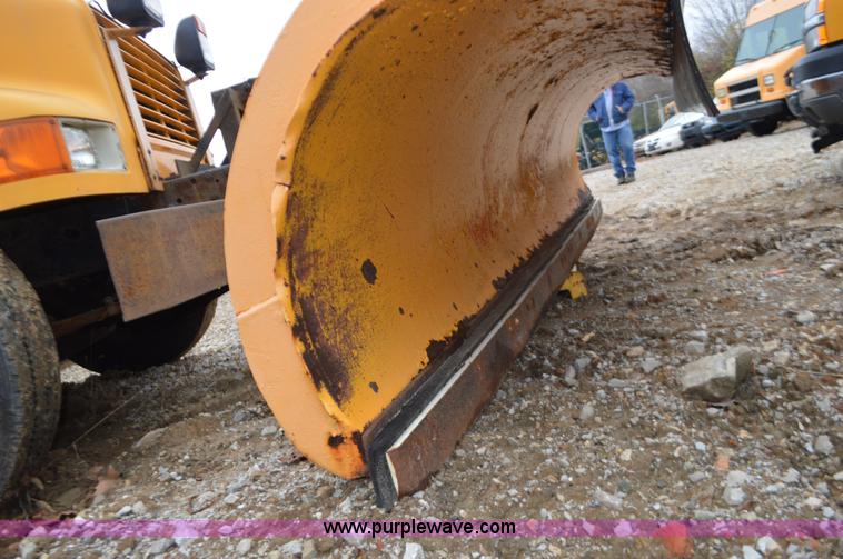 image for item L4554 1997 International 4900 dump truck