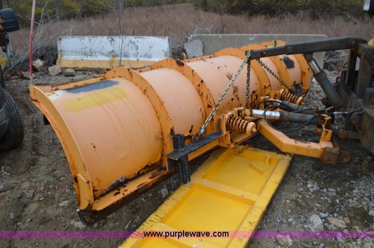 image for item L4554 1997 International 4900 dump truck