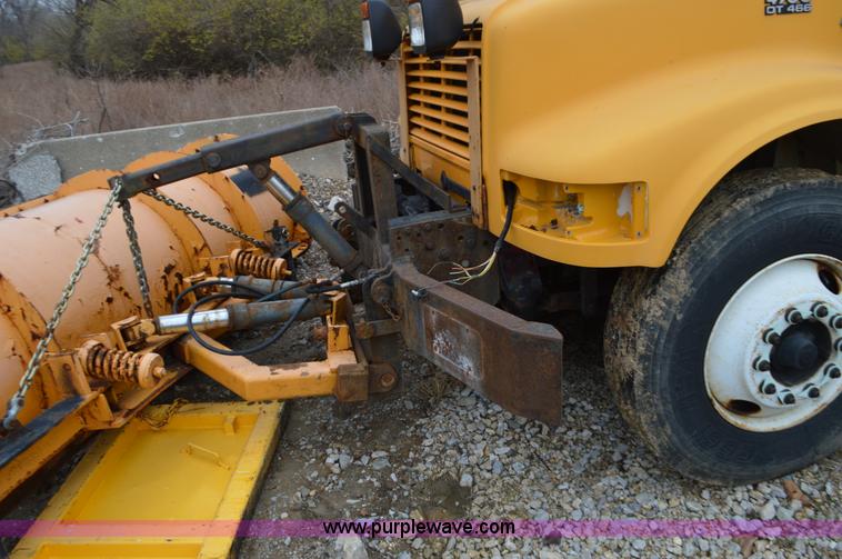 image for item L4554 1997 International 4900 dump truck