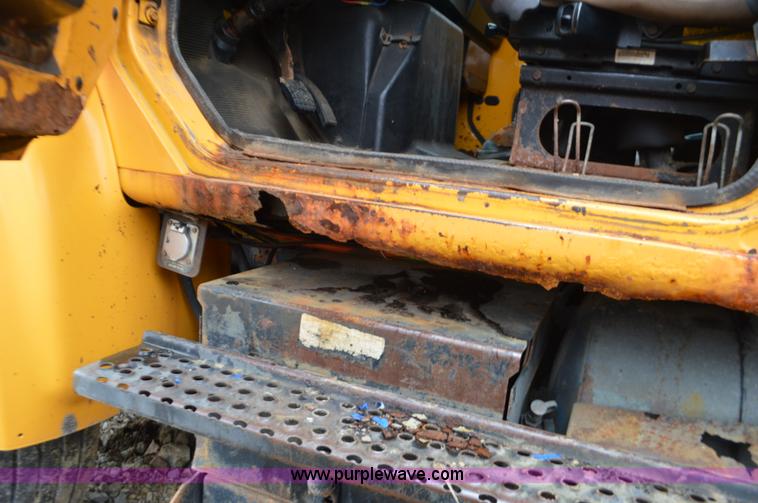 image for item L4554 1997 International 4900 dump truck