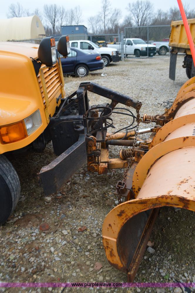 image for item L4555 2000 International 4900 dump truck