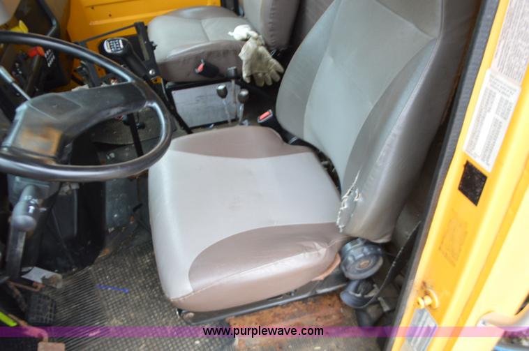 image for item L4555 2000 International 4900 dump truck