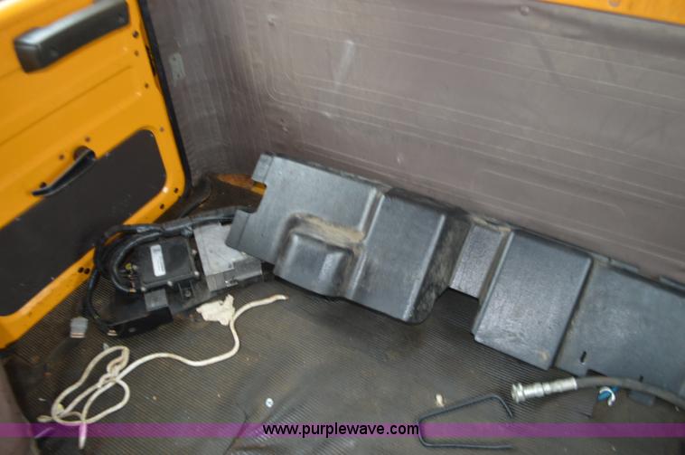 image for item L4556 1997 International 4900 dump truck