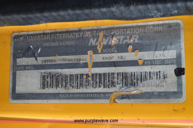 image for item L4556 1997 International 4900 dump truck