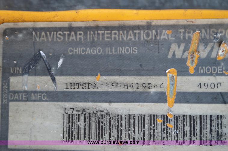 image for item L4556 1997 International 4900 dump truck