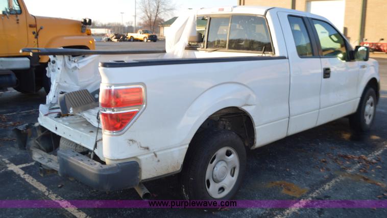 image for item L4563 2009 Ford F150 pickup truck