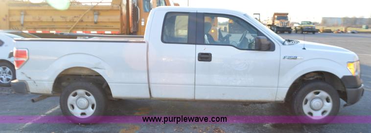 image for item L4563 2009 Ford F150 pickup truck