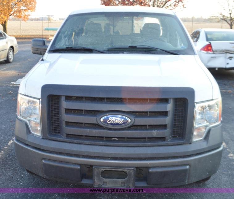 image for item L4563 2009 Ford F150 pickup truck