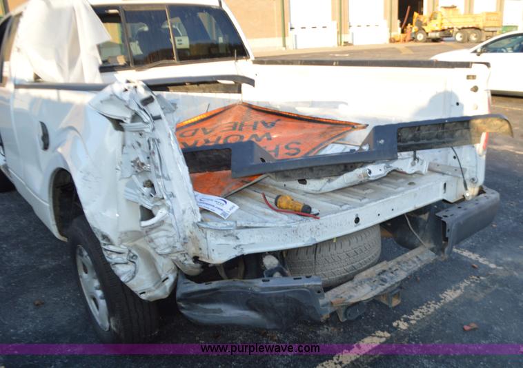 image for item L4563 2009 Ford F150 pickup truck