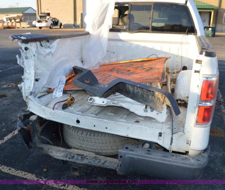 image for item L4563 2009 Ford F150 pickup truck