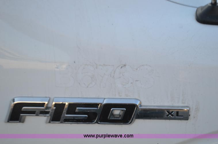 image for item L4563 2009 Ford F150 pickup truck