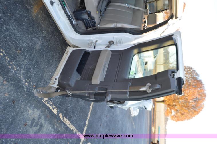 image for item L4563 2009 Ford F150 pickup truck