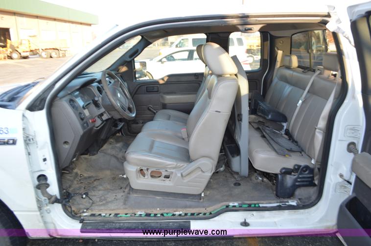 image for item L4563 2009 Ford F150 pickup truck