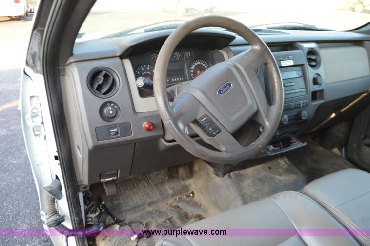 image for item L4563 2009 Ford F150 pickup truck