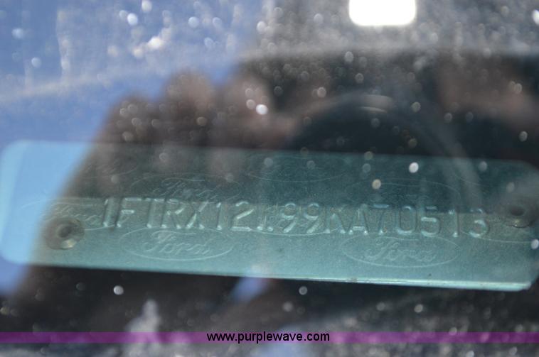 image for item L4563 2009 Ford F150 pickup truck