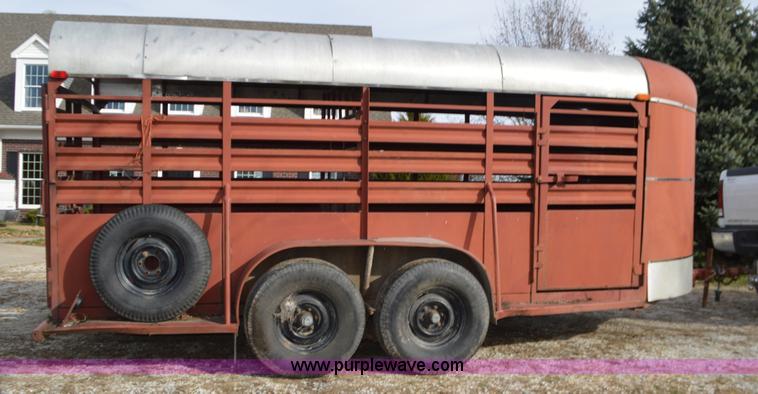 image for item L4584 1983 Hale livestock trailer