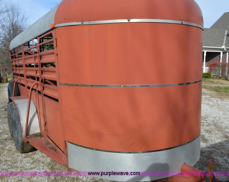 image for item L4584 1983 Hale livestock trailer