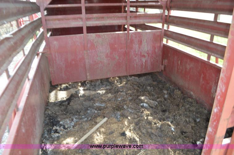 image for item L4584 1983 Hale livestock trailer