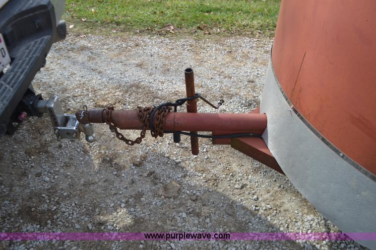 image for item L4584 1983 Hale livestock trailer