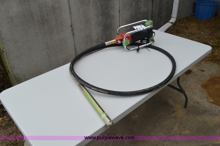 image for item L4585 Mustang CV3500 concrete vibrator
