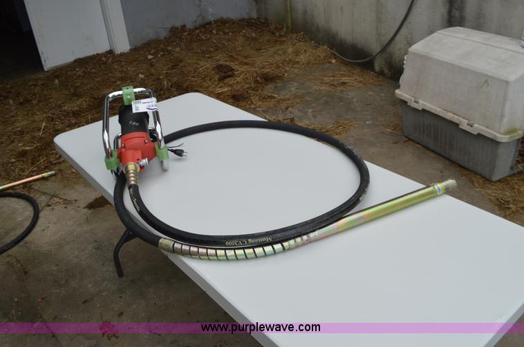 image for item L4585 Mustang CV3500 concrete vibrator