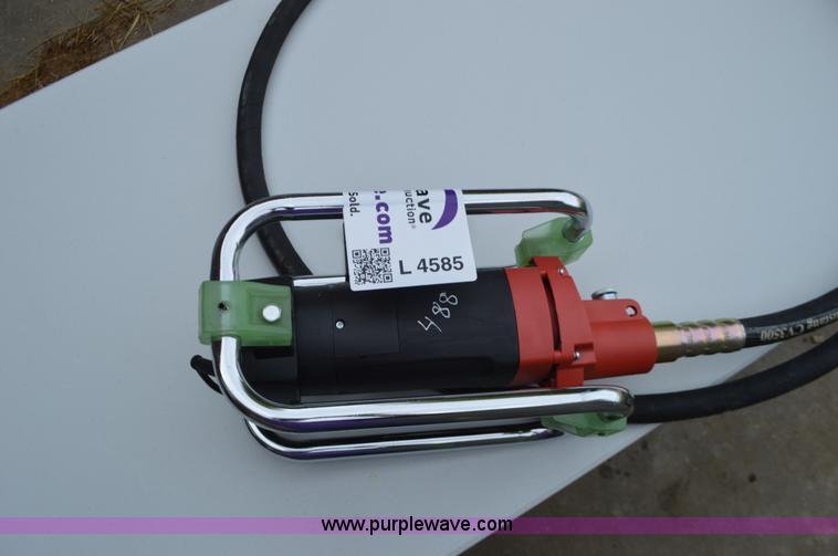 image for item L4585 Mustang CV3500 concrete vibrator
