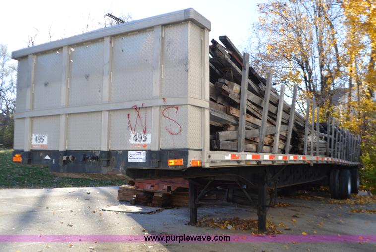 image for item L4595 2000 Transcraft flatbed trailer