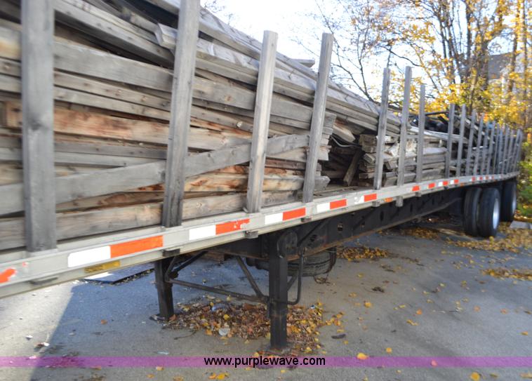 image for item L4595 2000 Transcraft flatbed trailer