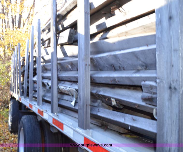 image for item L4595 2000 Transcraft flatbed trailer