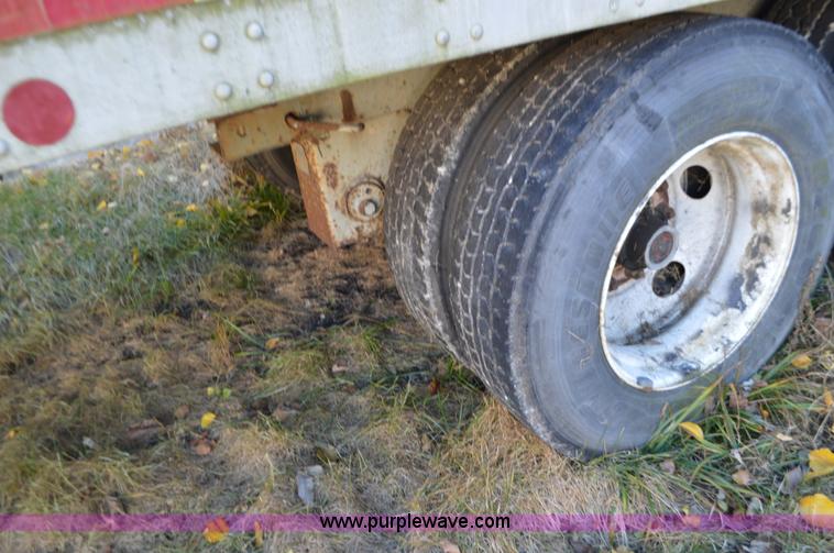 image for item L4596 1996 Trailmobile dry van trailer