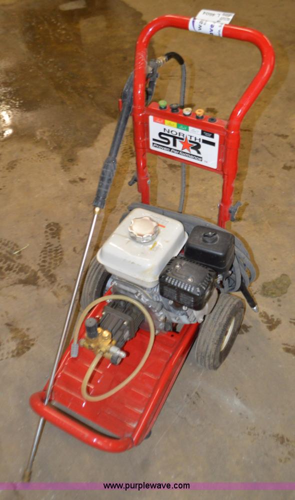 image for item L4604 Northern Star pressure washer
