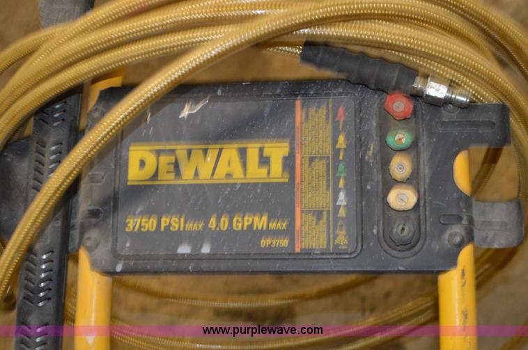 image for item L4607 Dewalt pressure washer