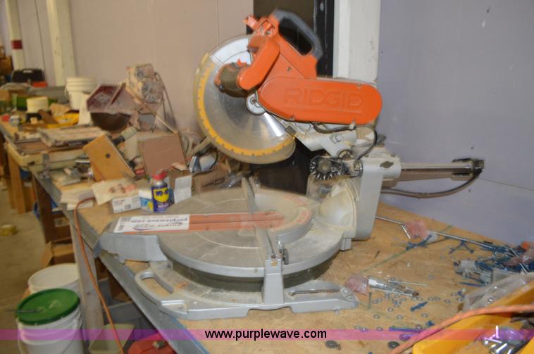 image for item L4609 Ridgid 12" miter saw